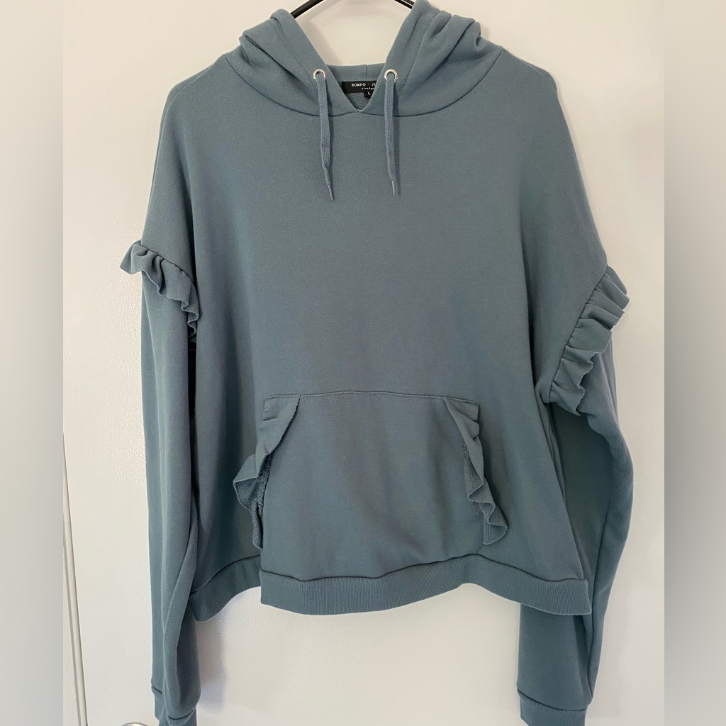 Romeo And Juliet Brand Teal Ruffle Sweatshirt Hoodie Ladies Size Large